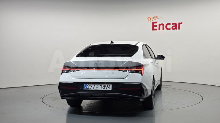 Hyundai Avante 2026 — 4