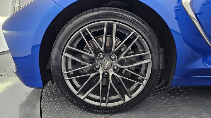 Genesis G70 2018 — 4