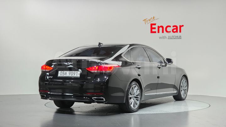 Genesis G80 2018 — 2
