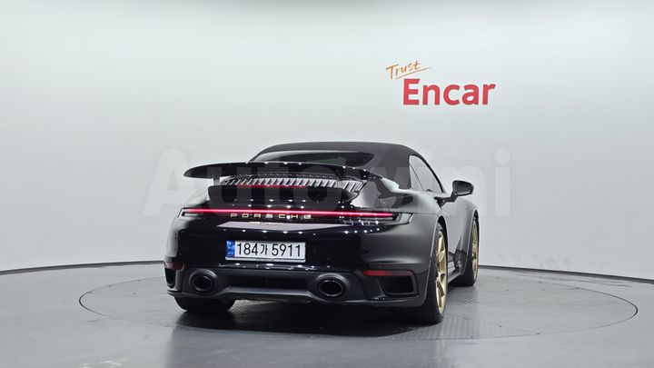 Porsche 911 2022 — 4