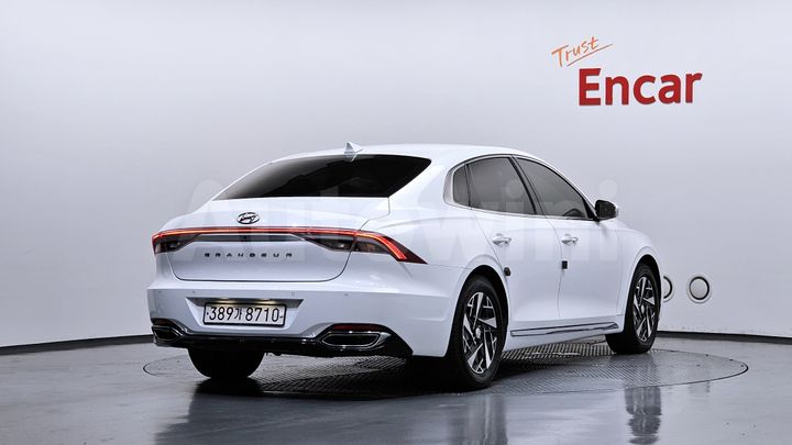 Hyundai Grandeur 2022 — 2