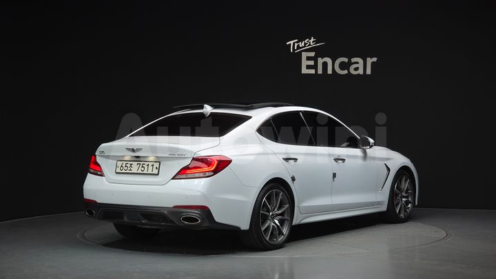 Genesis G70 2018 — 2