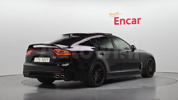 Kia Stinger 2018 — 2