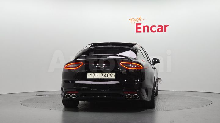 Kia Stinger 2018 — 4