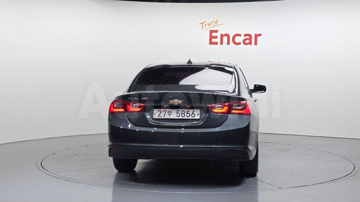 Chevrolet Malibu 2018 — 4