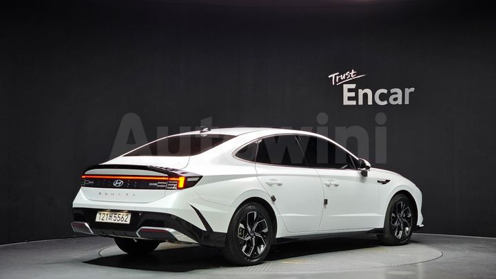 Hyundai Sonata 2025 — 2