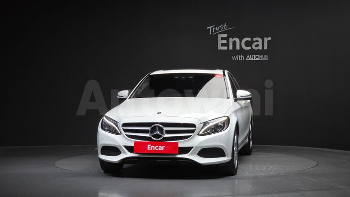 Mercedes Benz C Class 2018 — 3