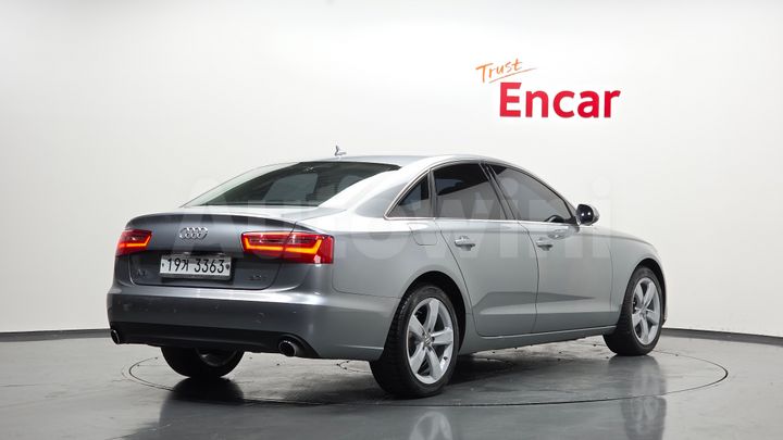 Audi A6 2012 — 2