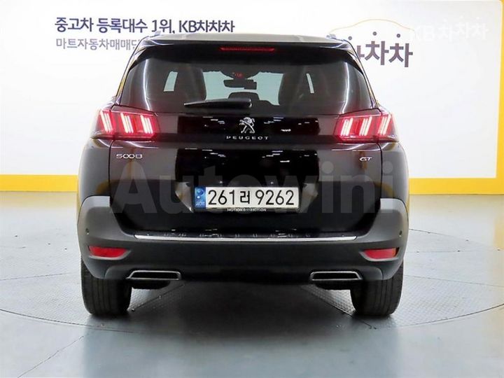 Peugeot 5008 2021 — 3