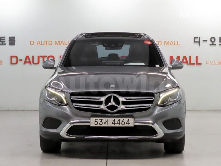 Mercedes Benz GLC Class 2017 — 2