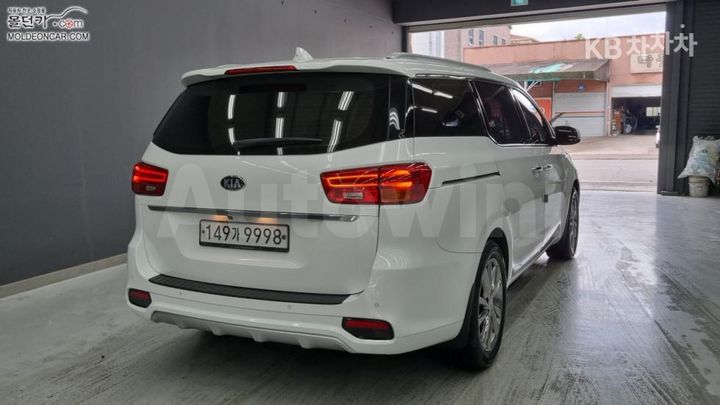 Kia Carnival 2020 KNAMC81ABLS661574 — 2
