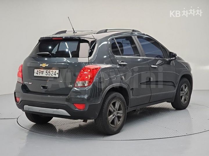 Chevrolet Trax 2017 KLABA76BDHB100194 — 4