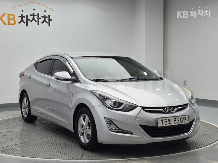 Hyundai Avante 2016 — 4