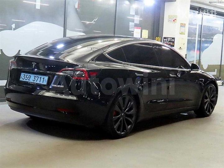 Tesla Model 3 2020 5YJ3E1EC2LF756300 — 4