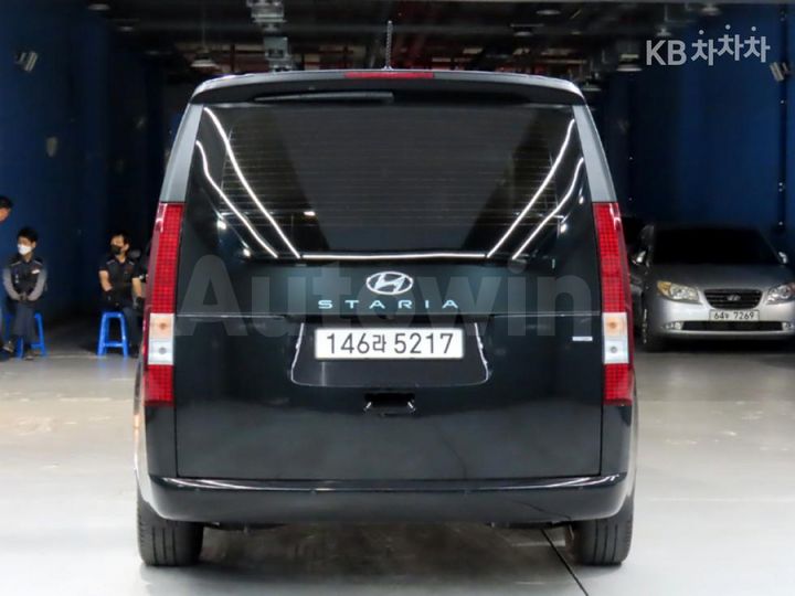 Hyundai Staria 2023 KMHYA811DPU107166 — 3