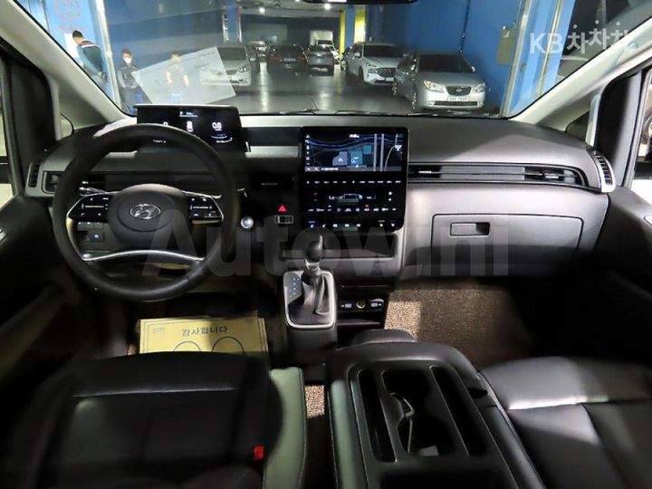 Hyundai Staria 2023 KMHYA811DPU107166 — 5
