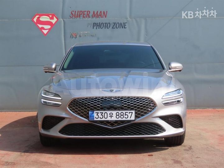 Genesis G70 2024 KMTG2G1CBRU129902 — 2
