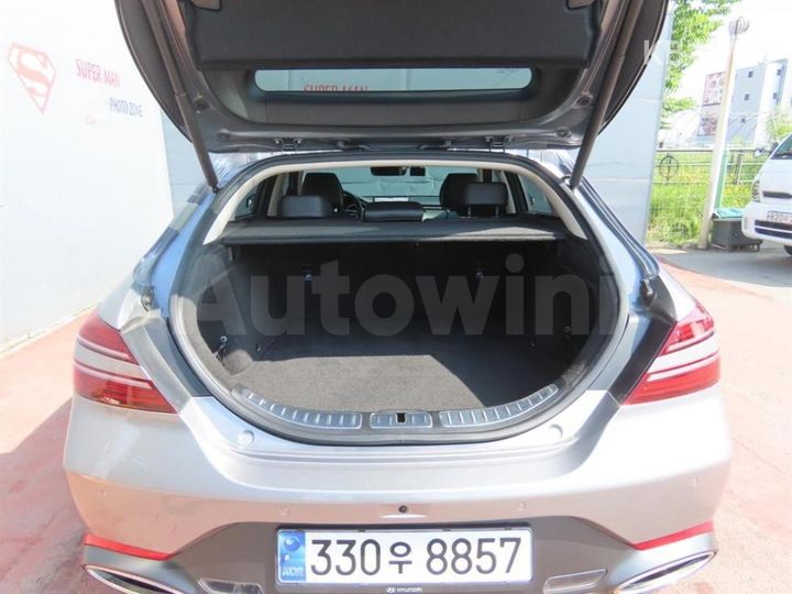 Genesis G70 2024 KMTG2G1CBRU129902 — 5