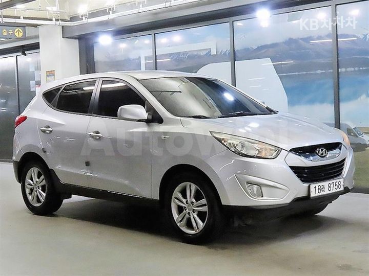 Hyundai Tucson 2013 KMHJT81VBDU713882 — 2