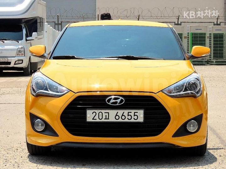 Hyundai Veloster