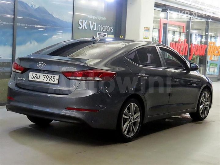 Hyundai Avante 2018 KMHD641DBJU738067 — 4