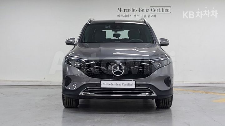 Mercedes Benz EQB