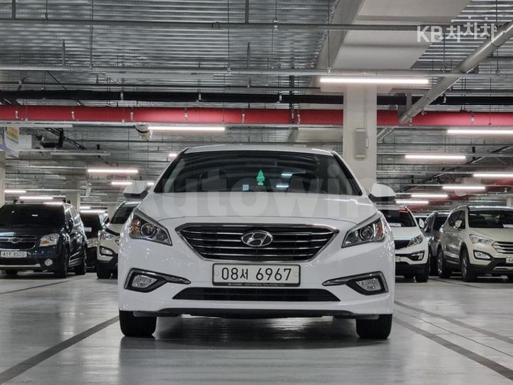 Hyundai Sonata 2017 KMHE341DBHA313873 — 2