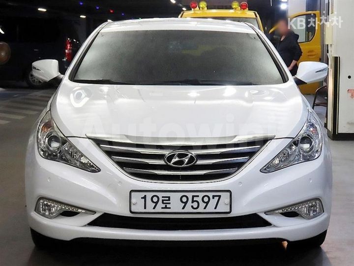 Hyundai Sonata 2013 KMHEC41ABDA513378 — 2