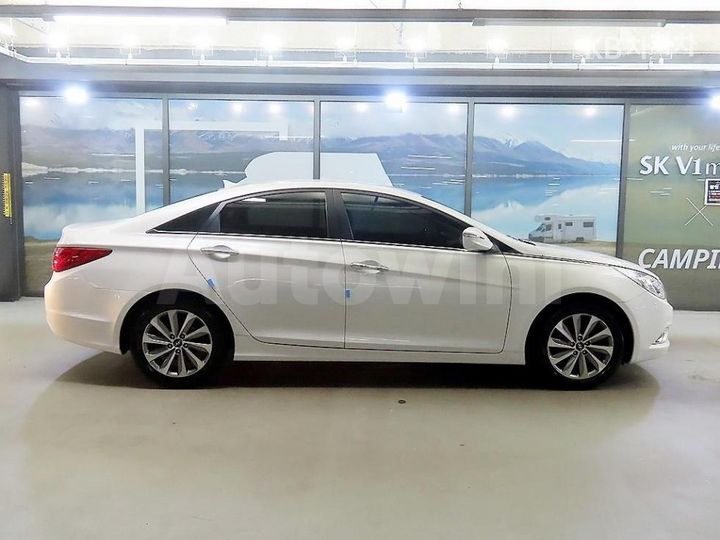 Hyundai Sonata 2013 KMHEC41ABDA513378 — 3