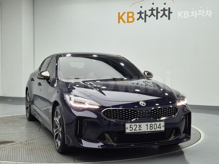 Kia Stinger 2019 KNAE751CDKS040785 — 4