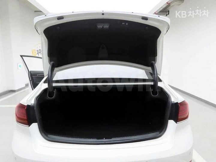 Kia K7 2020 KNALC41BBLA237870 — 5