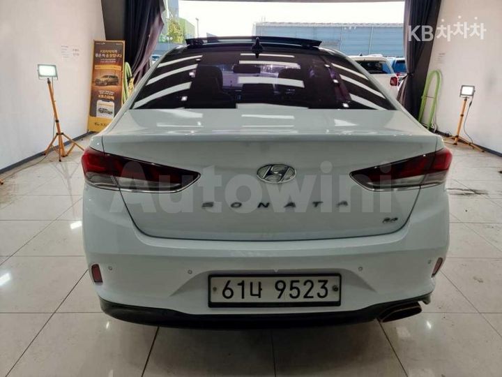 Hyundai Sonata 2018 KMHE341CBJA346208 — 4