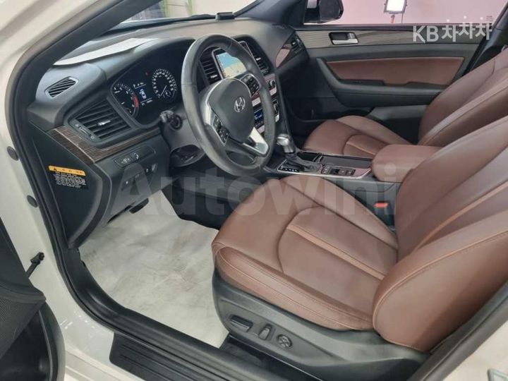 Hyundai Sonata 2018 KMHE341CBJA346208 — 5