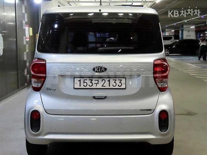 Kia Ray 2019 KNACF911BKT205241 — 5