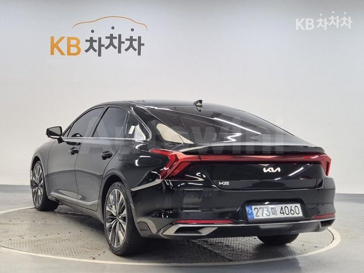 Kia K8 2022 KNAM241BBNA004924 — 2