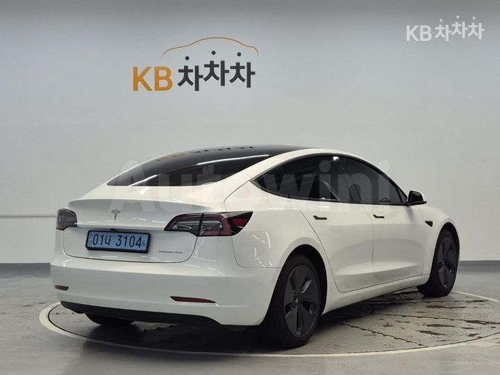 Tesla Model 3 2021 5YJ3E1EB9MF892447 — 3