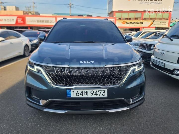 Kia Carnival 2023 KNANC81BBPS350434 — 2