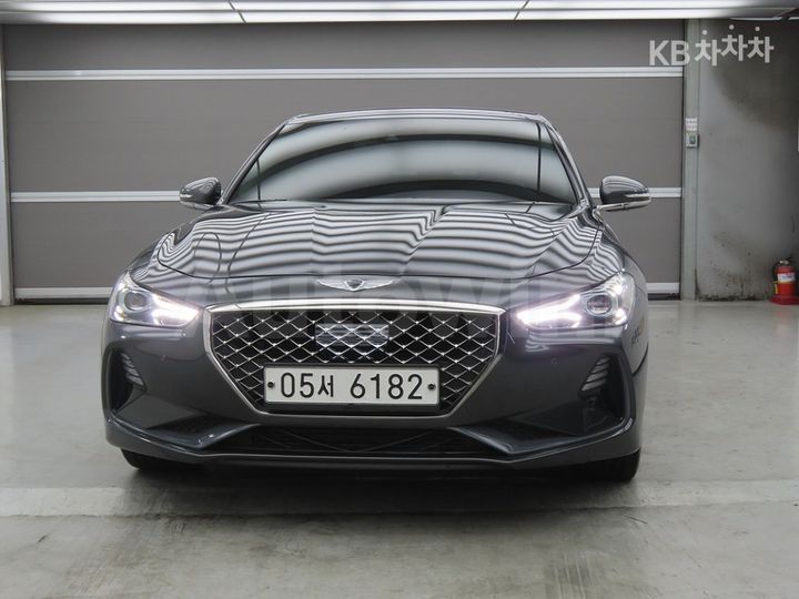 Genesis G70 2019 — 2