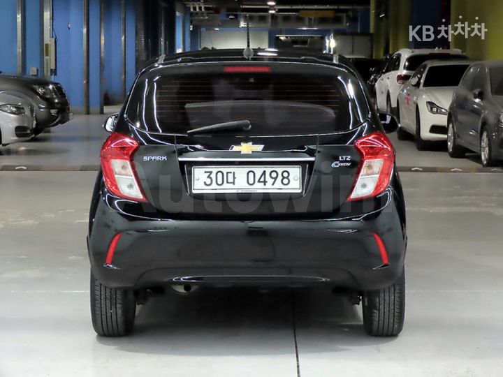 Chevrolet Spark 2017 KLYDC487DHC741065 — 3