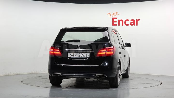 Mercedes Benz B Class