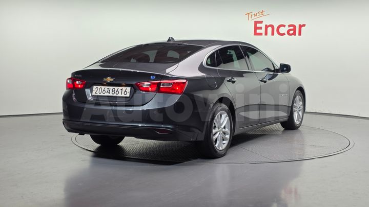 Chevrolet Malibu 2018 — 2
