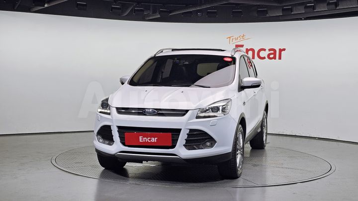 Ford Kuga 2016 — 3