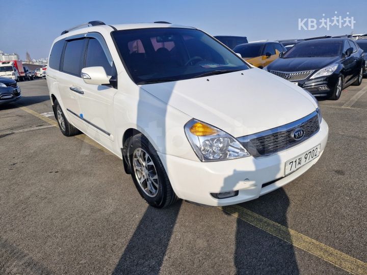 Kia Carnival 2014 — 3