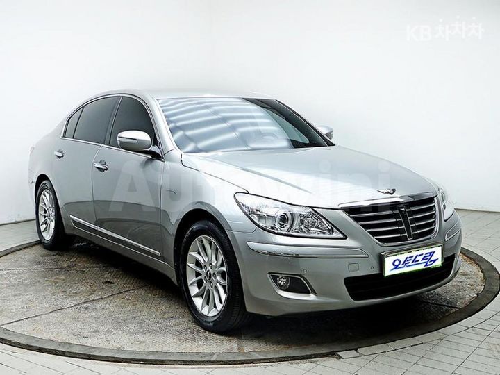 Hyundai Genesis 2008 — 2