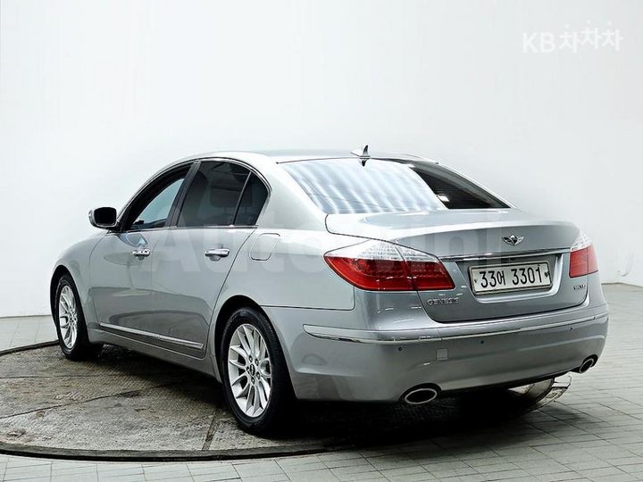 Hyundai Genesis 2008 — 4