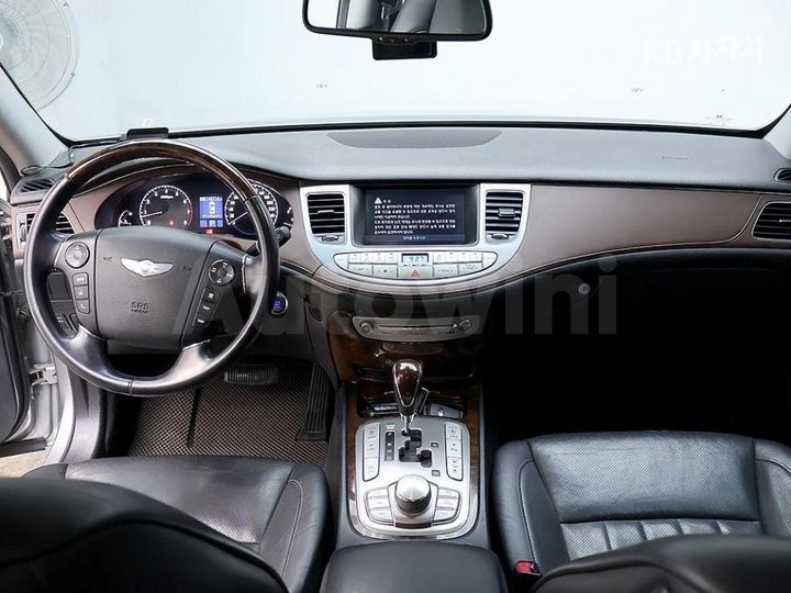 Hyundai Genesis 2008 — 5