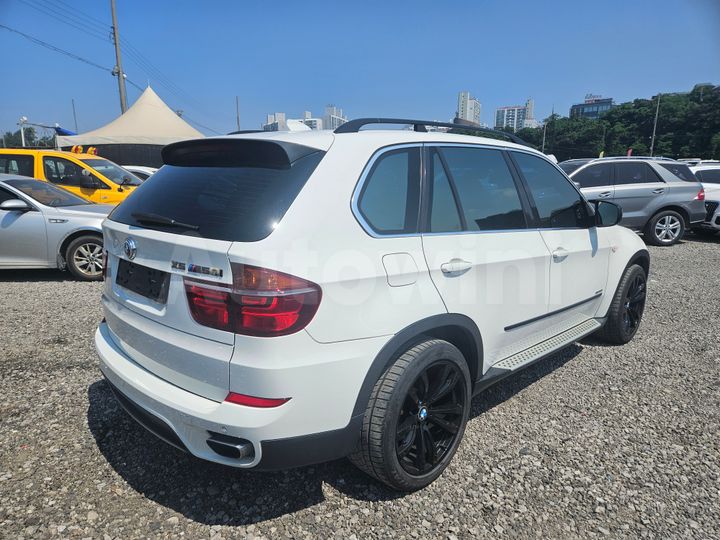 BMW X5 2011 — 4