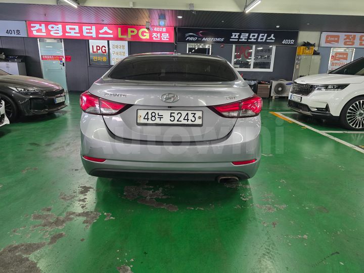 Hyundai Avante 2014 — 4