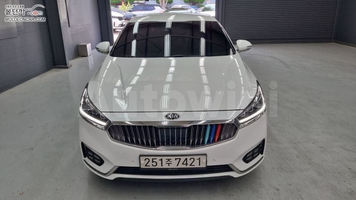 Kia K7 2019 KNALB415BKA172505 — 3