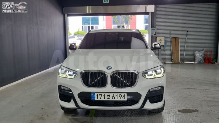 BMW X4 2019 WBAVJ1109KLF65095 — 3